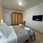 Altomare Aparthotel 4*