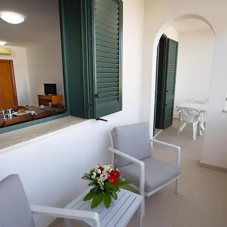 Hotel apartamentowy Altomare 4*
